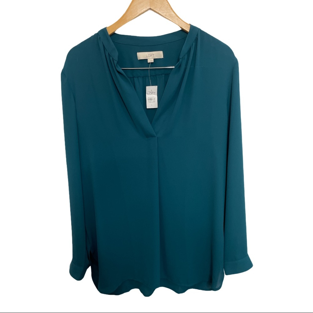 LOFT lightweight business casual blouse